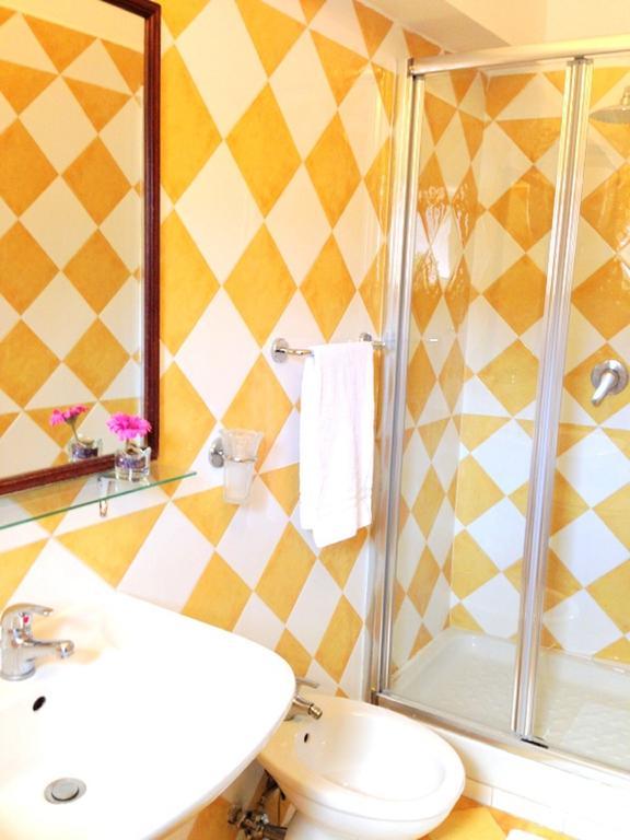 Residenza Camilla Hotel โรม ภายนอก รูปภาพ